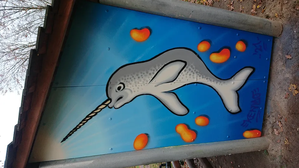 Neues Graffiti am Unterstand